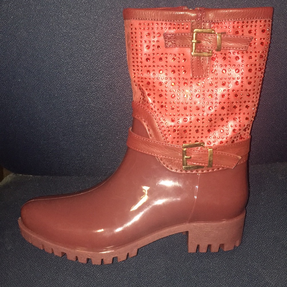Rainboots☔️